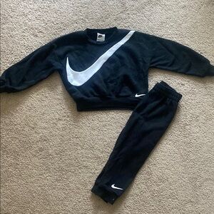 Nike Black and White Sweatpants for Active Comfort